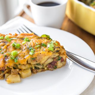 Cheesy Breakfast Bake | thecozyapron.com