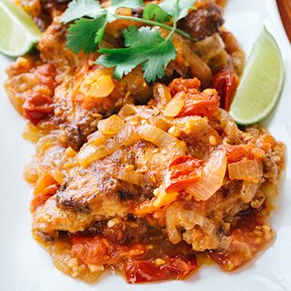 Peruvian Skillet Chicken | thecozyapron.com