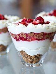 Berry Cheesecake Parfaits | thecozyapron.com
