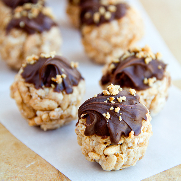 Cozy Cameo: Sticky Fun With Peanut Buttery, Two-Bite Marshmallow Treats