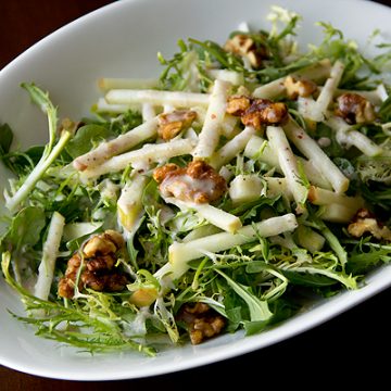 Honeycrisp Apple Salad | thecozyapron.com