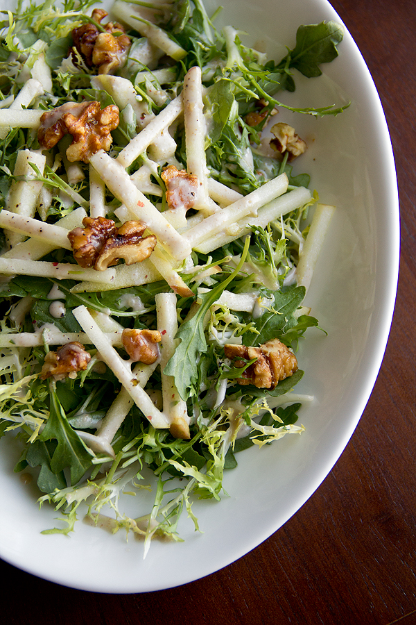 Honeycrisp Apple Salad | thecozyapron.com