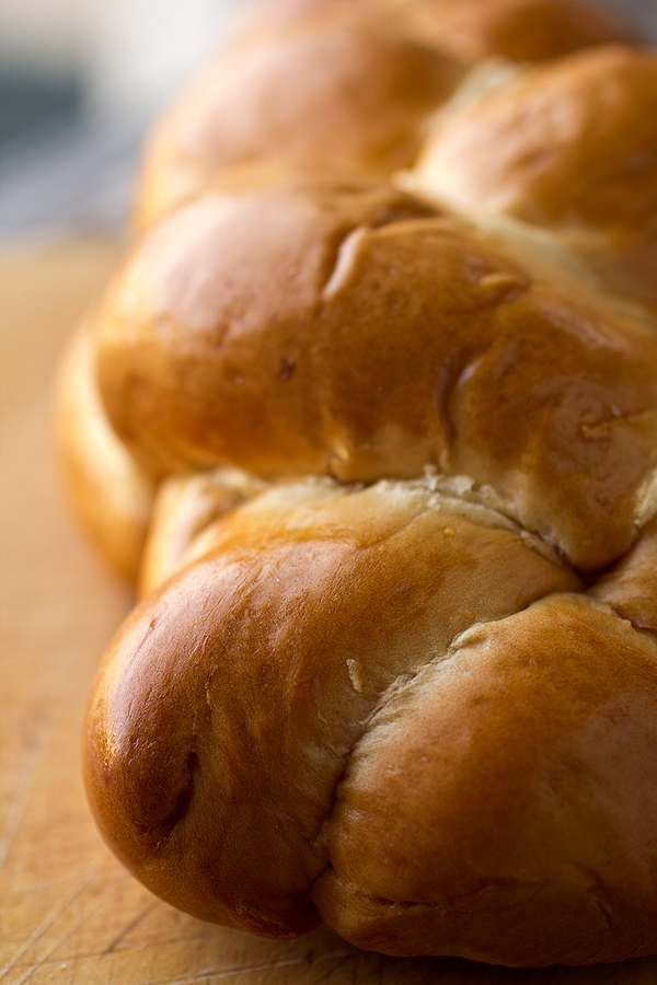 Challah Bread for Bread Pudding | thecozyapron.com