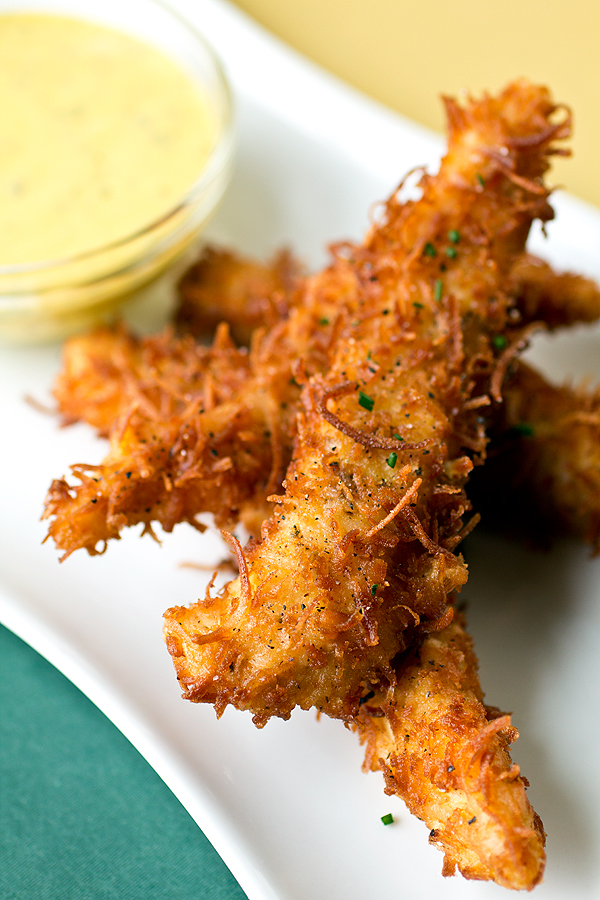 Coconut Crunch Chicken Strips | thecozyapron.com