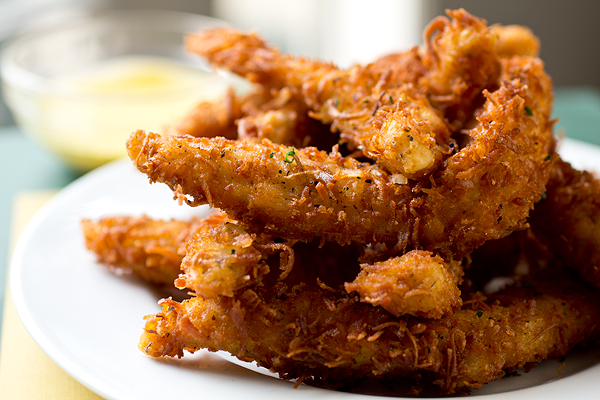 Coconut Crunch Chicken Strips | thecozyapron.com