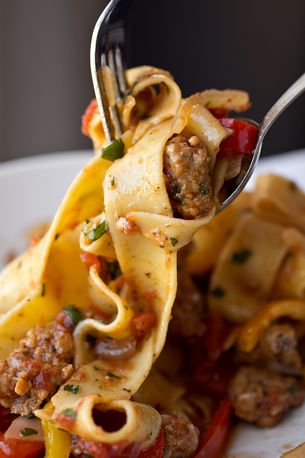 https://thecozyapron.com/wp-content/uploads/2013/03/italian-drunken-noodles_03-03-13_3_ca.jpg