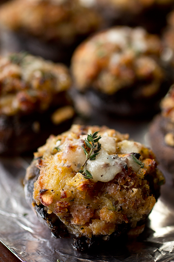 Stuffed Mushrooms | thecozyapron.com