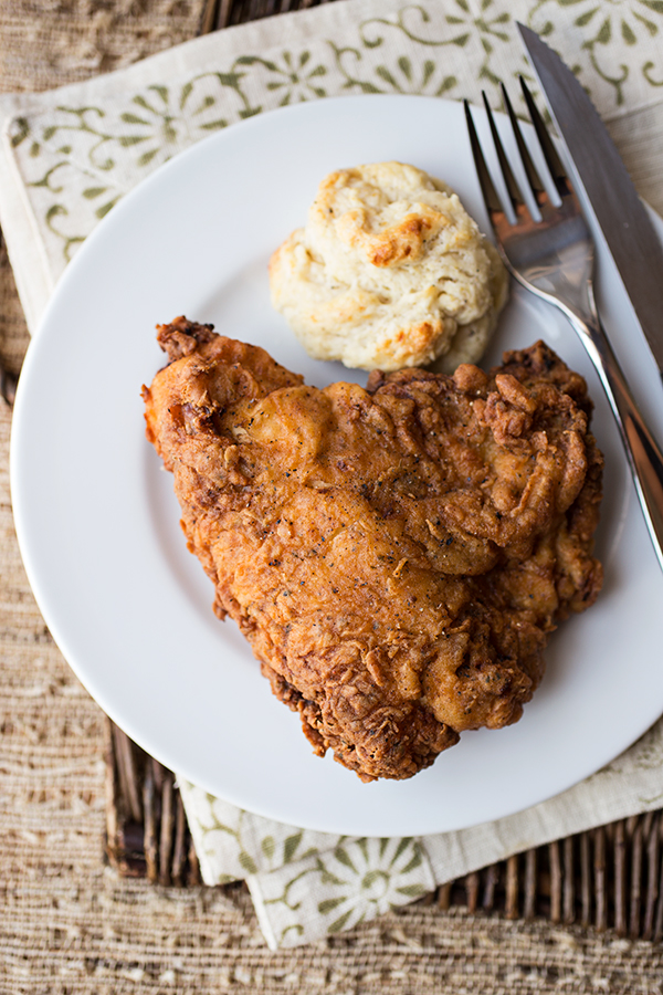 Fried Chicken | thecozyapron.com