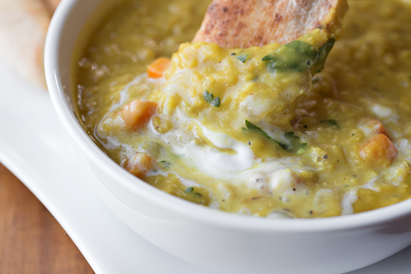 Curry Lentil Soup | thecozyapron.com