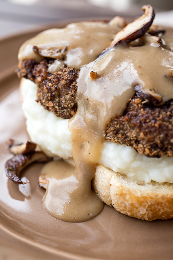 Meatloaf Sandwich with Homemade Gravy | thecozyapron.com