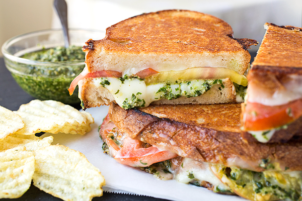 Gourmet Grilled Cheese | thecozyapron.com