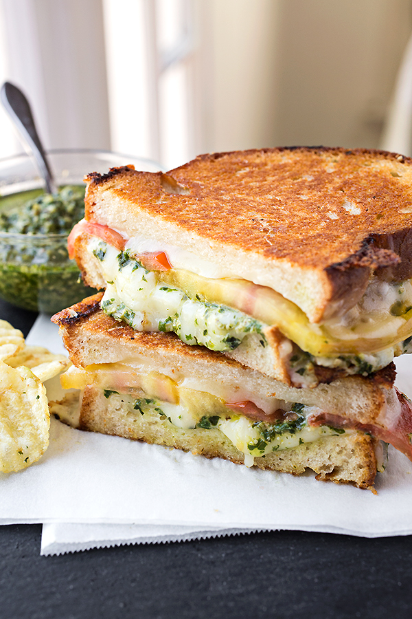 Gourmet Grilled Cheese | thecozyapron.com