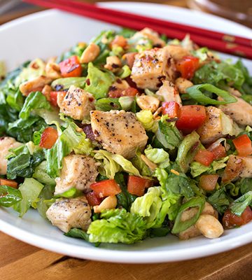 Kung Pao Chicken Salad | thecozyapron.com