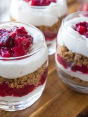 Cranberry Cheesecake Parfait | thecozyapron.com