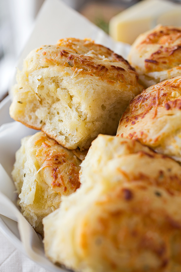 GarlicRosemary PullApart Dinner Rolls with Asiago Cheese