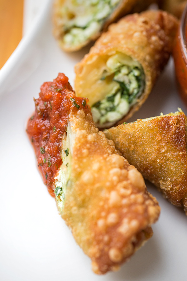 Chicken Egg Rolls with Spinach | thecozyapron.com