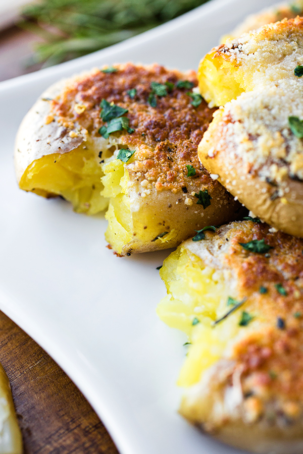 Smashed Potatoes with a Crispy Parmesan Crust | thecozyapron.com