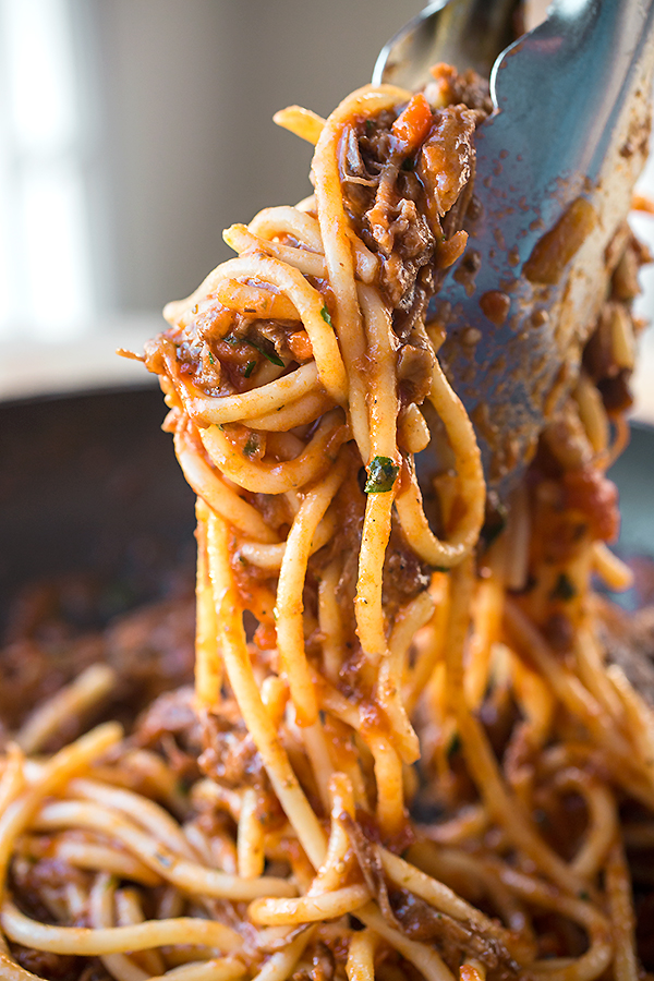 Short Rib Ragu with Porcini Mushrooms | thecozyapron.com