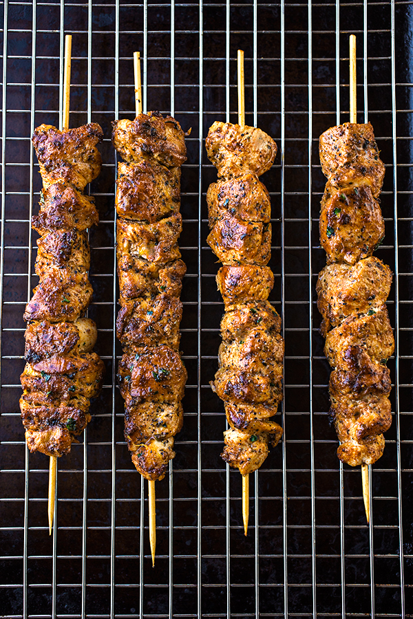 Grilled Lemon Chicken Skewers for Grilled Lemon Chicken Flatbread Wraps | thecozyapron.com