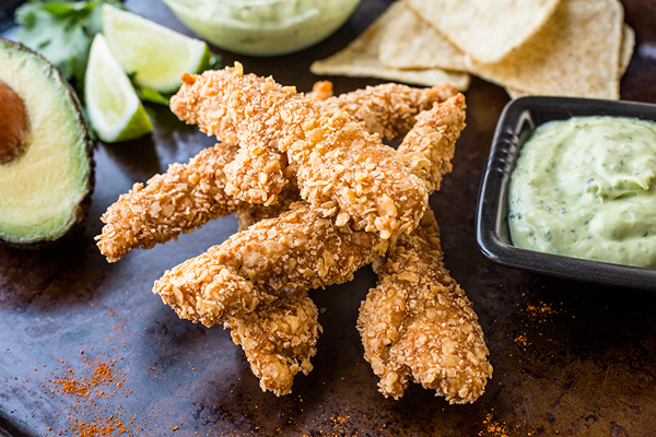 Tortilla Crunch Chicken Strips | thecozyapron.com