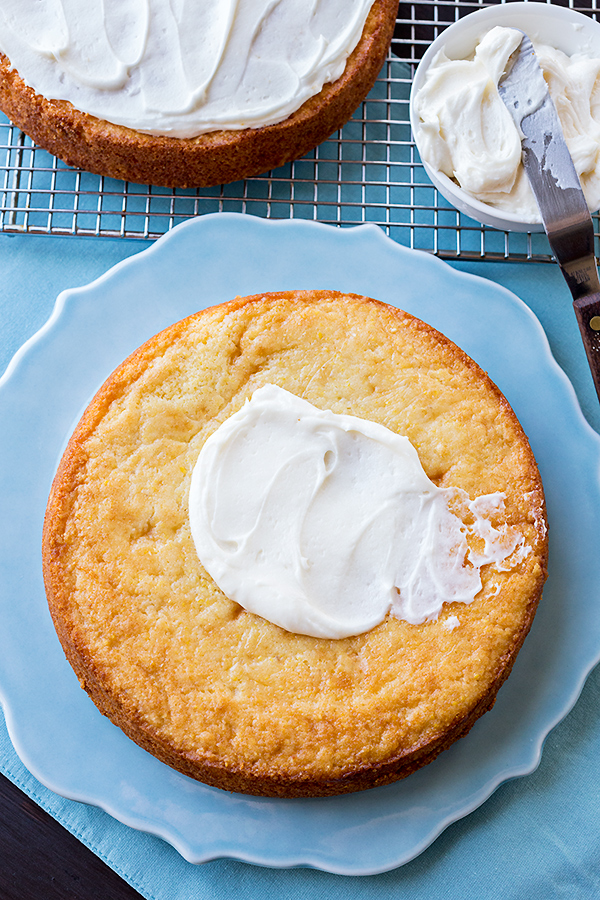 Cornbread Cake | thecozyapron.com