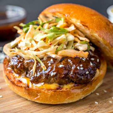 Korean BBQ Burger | thecozyapron.com