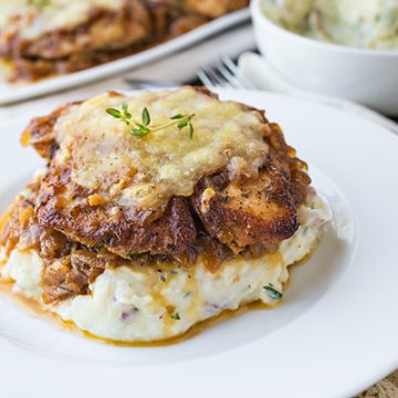French Onion Chicken with Mashed Potatoes | thecozyapron.com