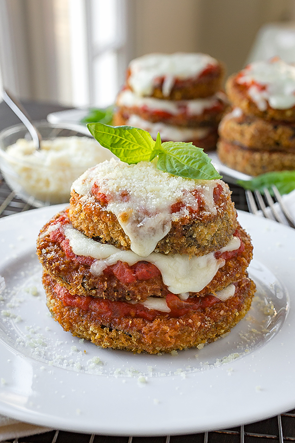 Eggplant Parmesan | thecozyapron.com