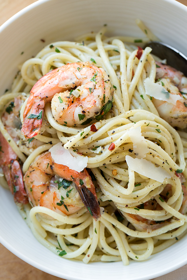 Shrimp Scampi | thecozyapron.com