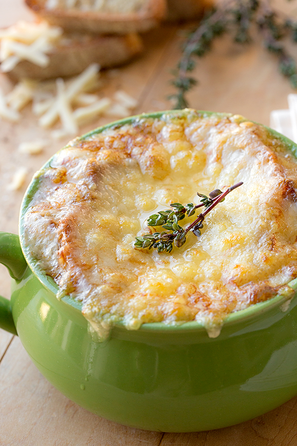 French Onion Soup | thecozyapron.com