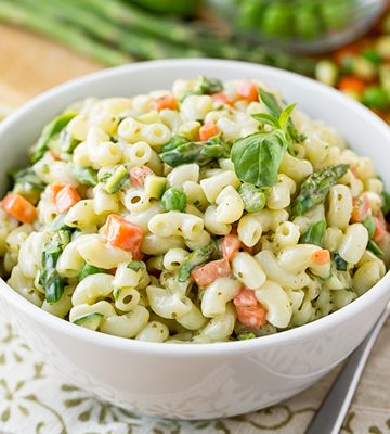 Creamy Macaroni Salad | thecozyapron.com