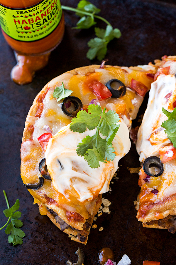 Mexican Pizza | thecozyapron.com