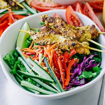 Thai Chicken Satay Salad | thecozyapron.com
