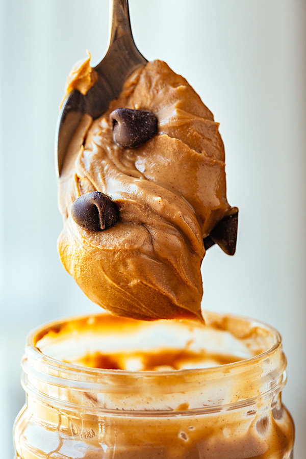 Chocolate Chip Peanut Butter | thecozyapron.com