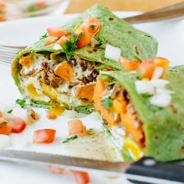 Breakfast Burrito | thecozyapron.com