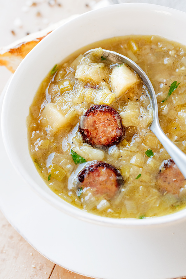 Potato Leek Soup | thecozyapron.com