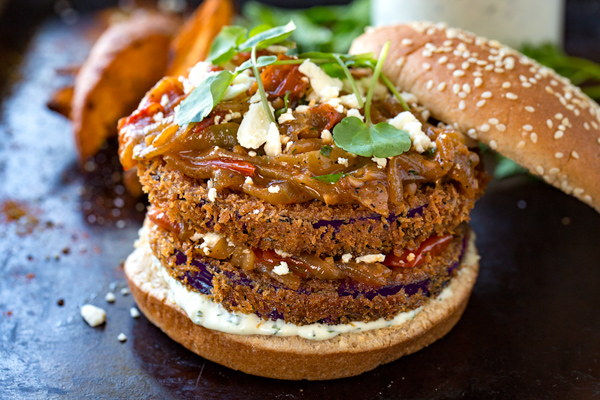 Crispy Eggplant Burger | thecozyapron.com