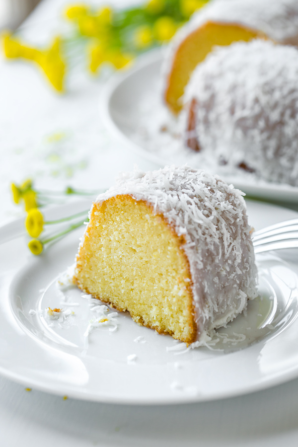 Slice of Lemon Bundt Cake | thecozyapron.com