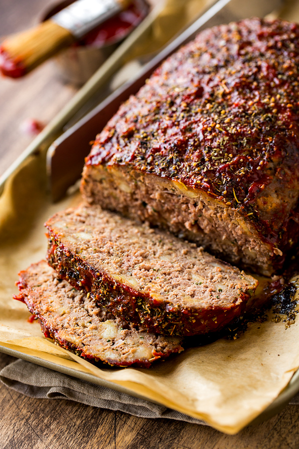 How to Make Meatloaf | thecozyapron.com