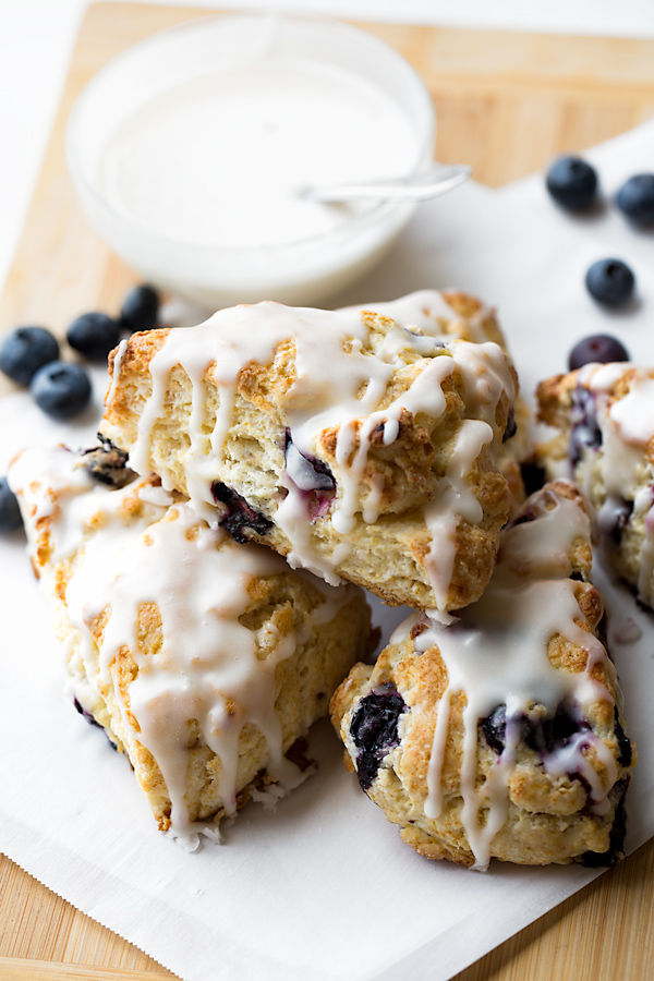 Blueberry Scones | thecozyapron.com