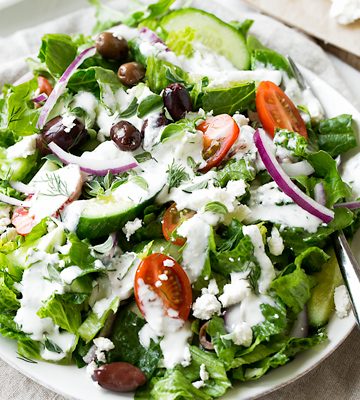 Greek Salad | thecozyapron.com