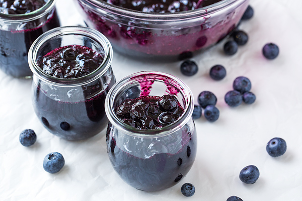 Blueberry Compote | thecozyapron.com