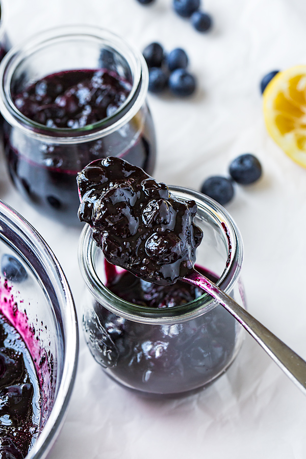 Blueberry Compote | thecozyapron.com