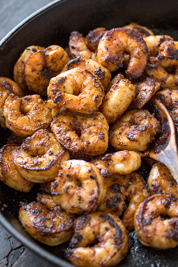 Seared Shrimp for Cajun Shrimp Pasta | thecozyapron.com