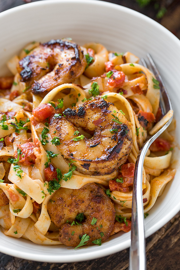 Cajun Shrimp Pasta | thecozyapron.com