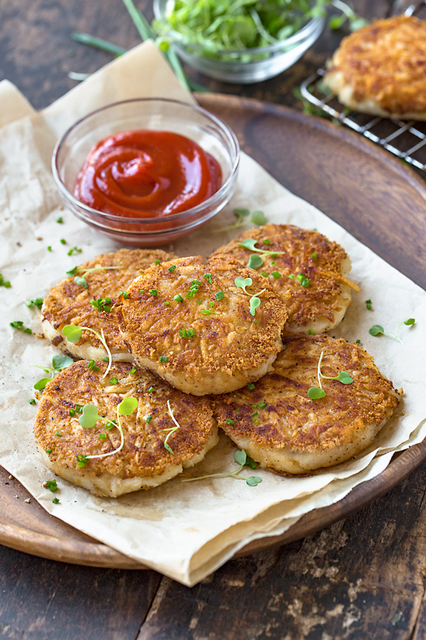 Hash Brown Potato Cakes | thecozyapron.com