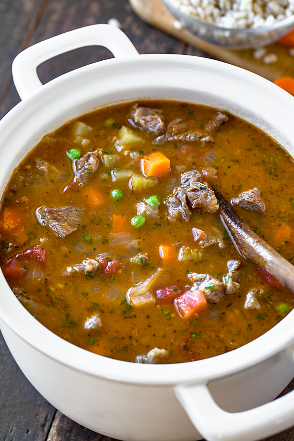 Beef Barley Soup | thecozyapron.com