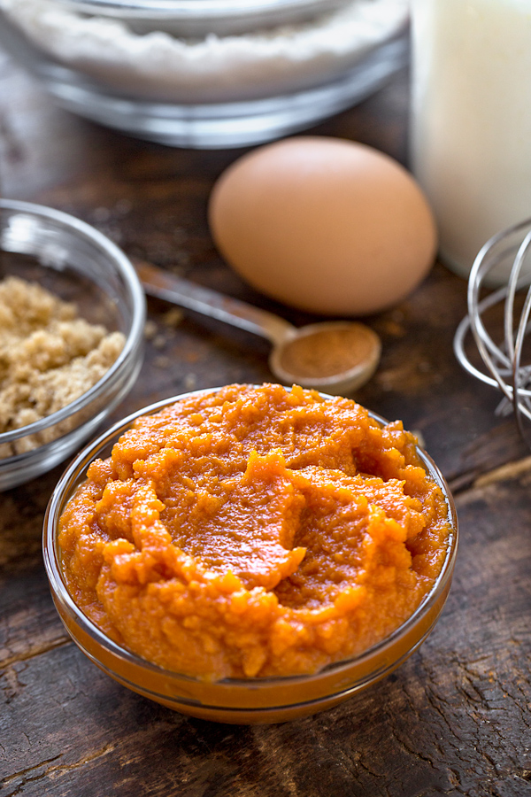 Pumpkin Pancakes | thecozyapron.com