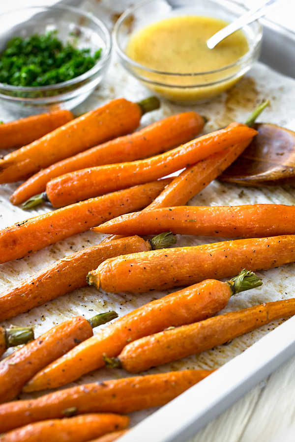 Roasted Carrots | thecozyapron.com
