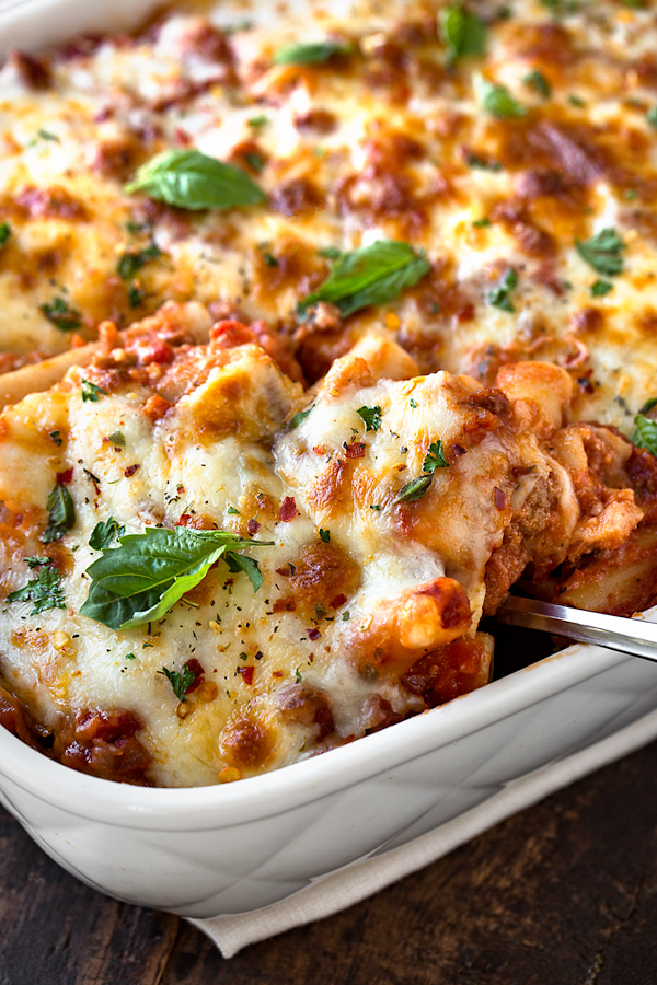 Baked Ziti | thecozyapron.com